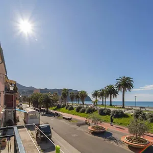  Appartamento 105 - La Casa Di Jacopo, Fronte E Vista Mare In Centro A Riva Trigoso, 20 Metri Dalla Spiaggia
